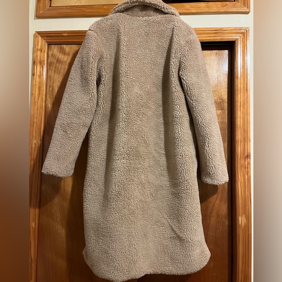 m.n.i Los Angeles Fuzzy Trench Coat - Picture 2 of 3